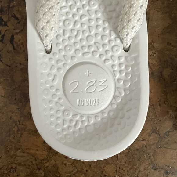 Allbirds White Sugar Zeffer Thong Flipflop Sandals - 5 - Picture 5 of 6